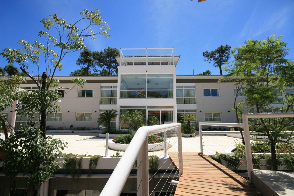 Cumelo Carilo Aparthotel Luaran gambar