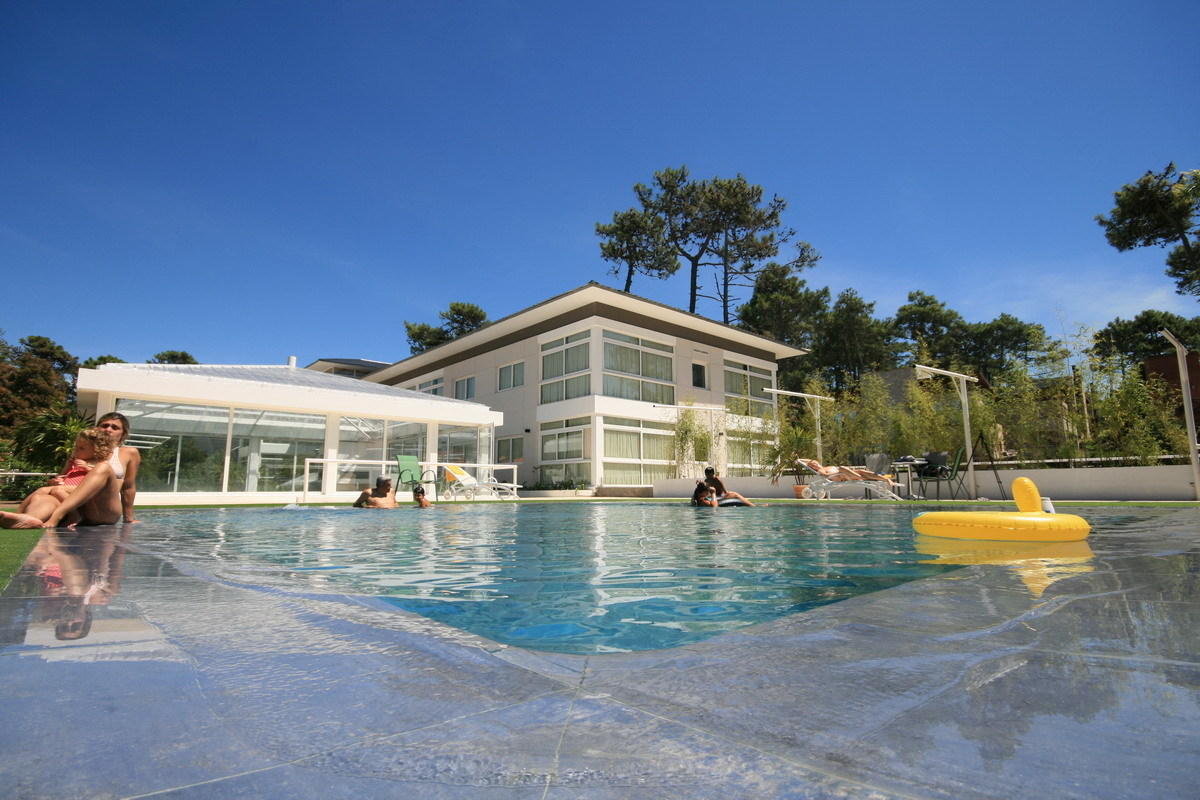 Cumelo Carilo Aparthotel Luaran gambar