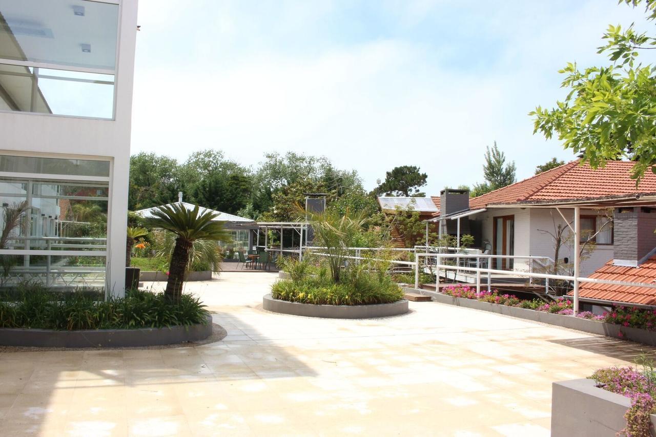 Cumelo Carilo Aparthotel Luaran gambar